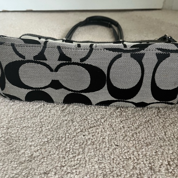 Coach vintage purse, authentic - Picture 5 of 5